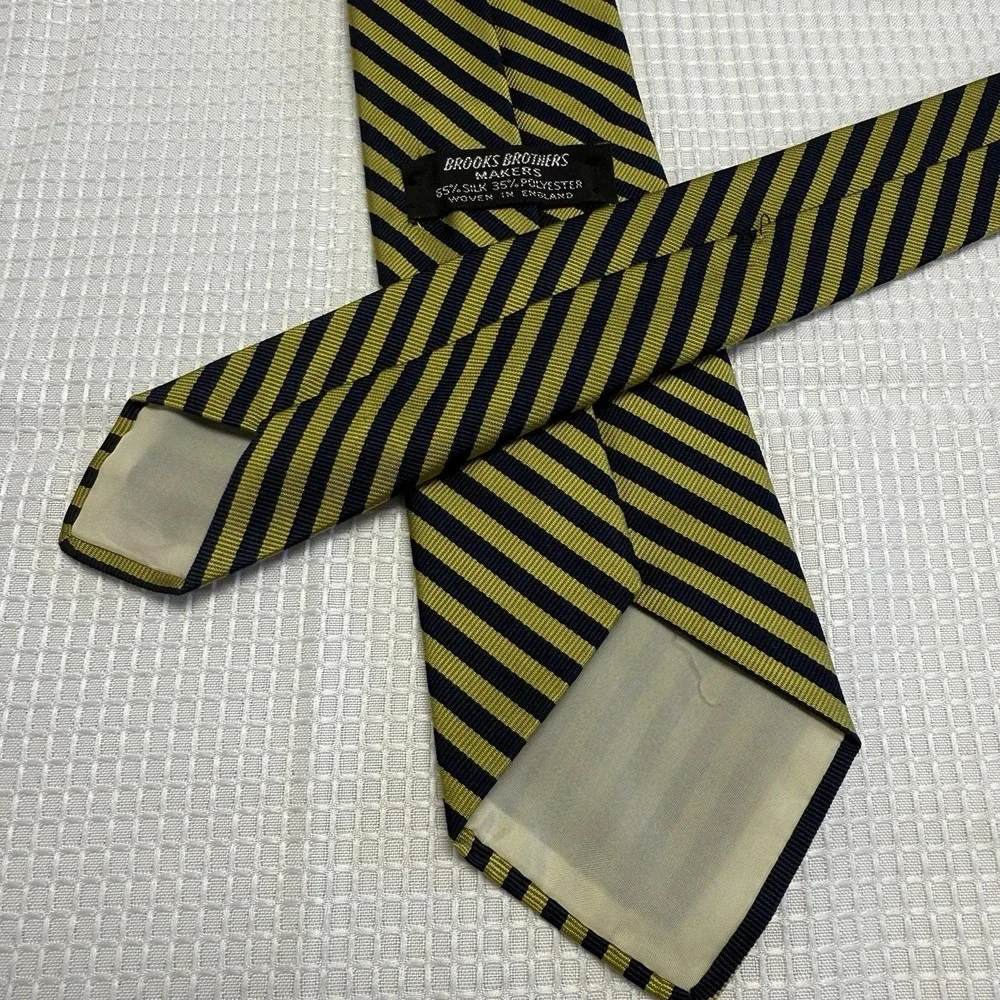 Vintage 80s Brooks Brothers Makers Navy Blue Yellow Gold Stripe Necktie Repp Tie